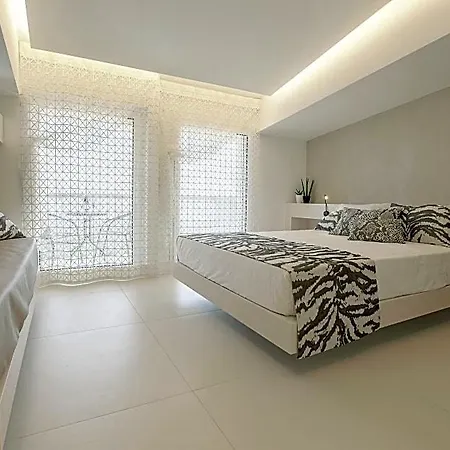 Hedoné Design Experience Bed and breakfast 4*